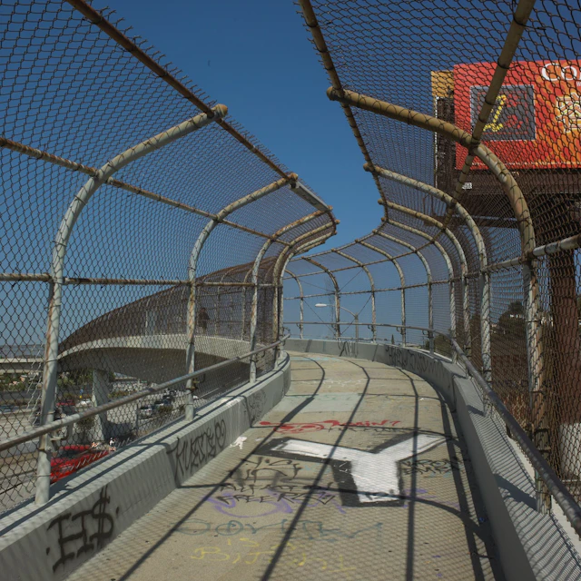 wake up (prod. fckamnesiac)