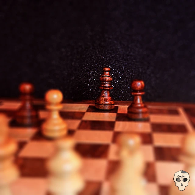 Q. aka Media Pimp – If it Fits (ft. SKAM2?, Aïda)