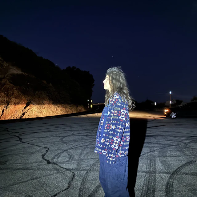 DIM THE LIGHTS AND LΞT IT BΞ ИIGHT