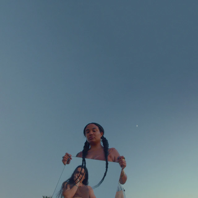 Sam Pine, Xiuhtezcatl, Tonina - La Cura