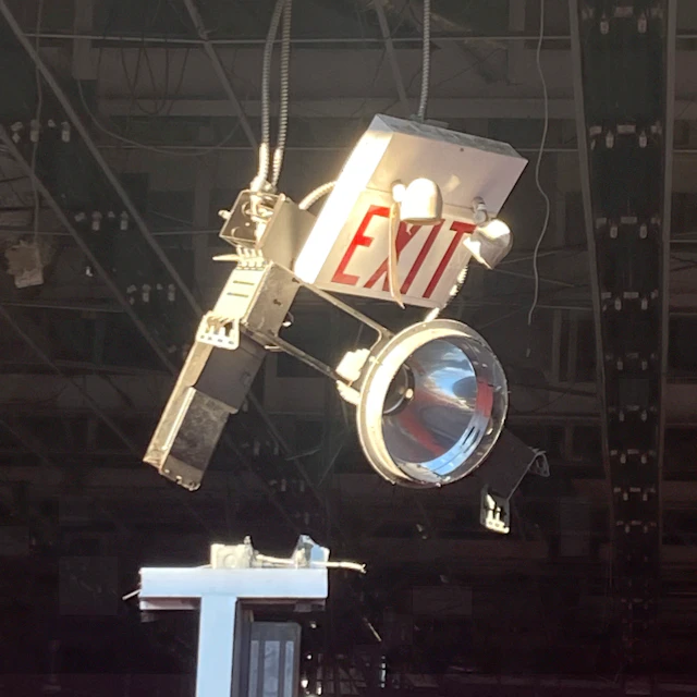 \m/>◡•̄)b — Play the Hits!