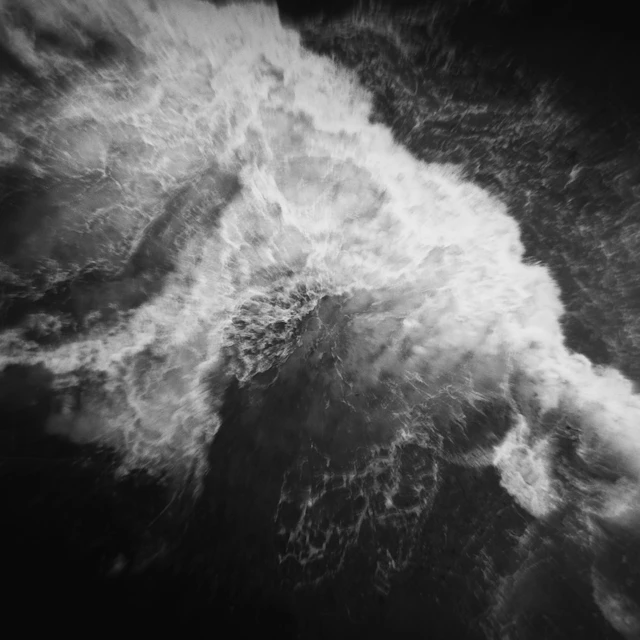 Son Lux - Gone (feat. Kimbra)