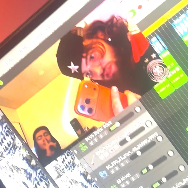 Michaelis x Sunday - STFU