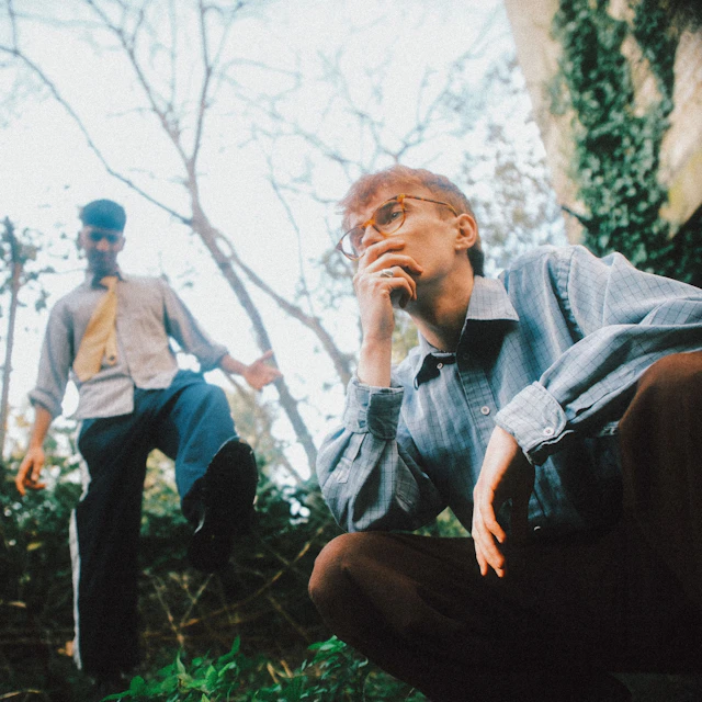 Blair (feat. j kov) - Side Eyes