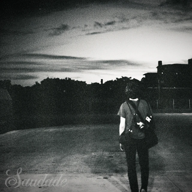 Plastic Handgun - Saudade