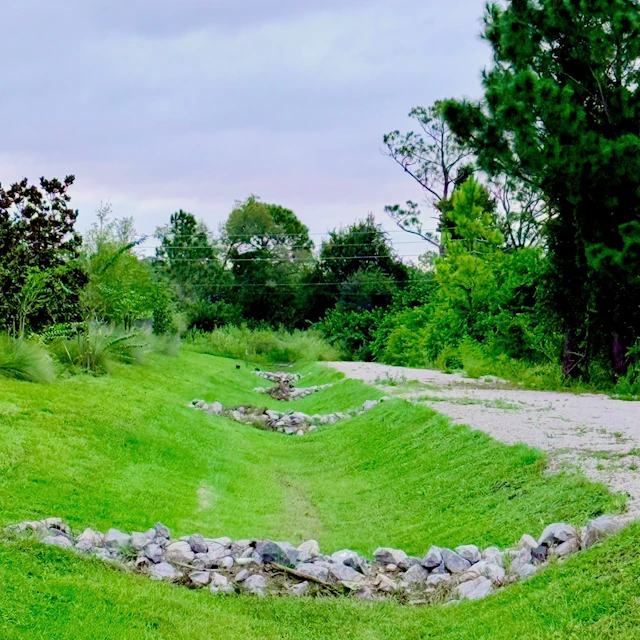 DRTYWHTVNS - Grass on the hills /redux/ w/ dos.gradiose