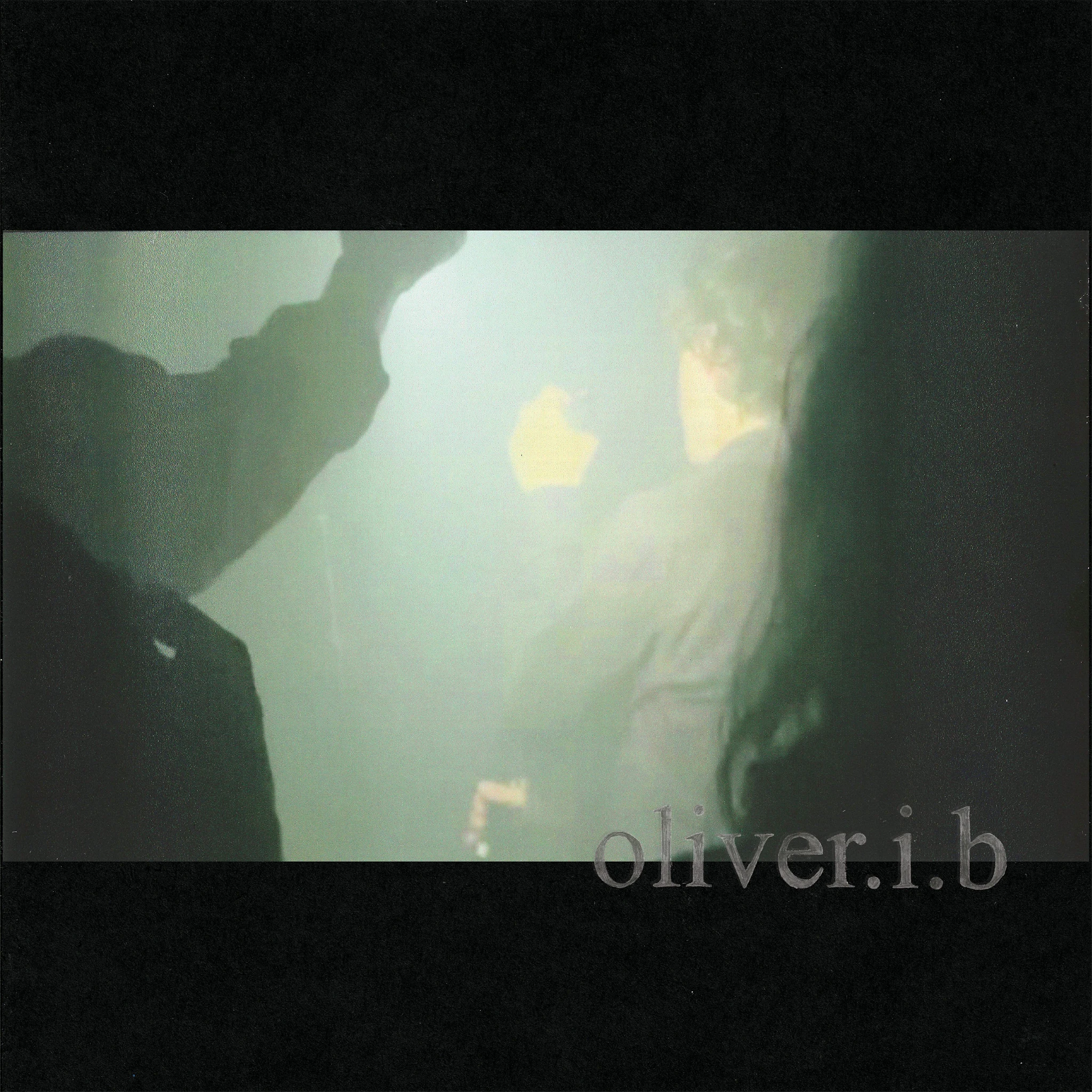 oliver.i.b - lipslocked